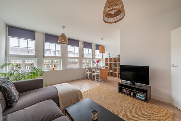 Hoofdweg 358-3, Amsterdam-02.jpg